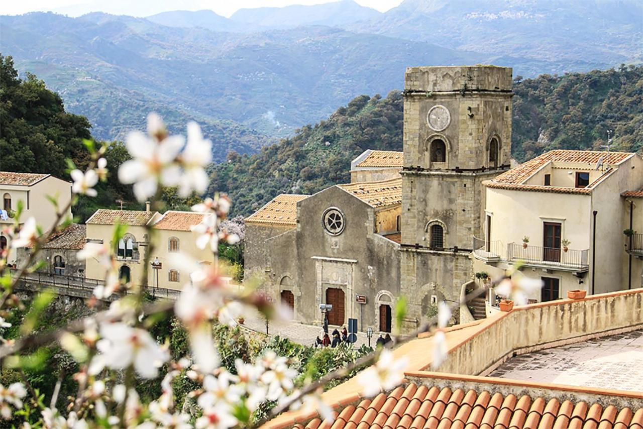 Due Sicilie Maison De Charme Casalvecchio Siculo Dış mekan fotoğraf